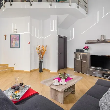 Holiday home Awesome In With Kitchen *